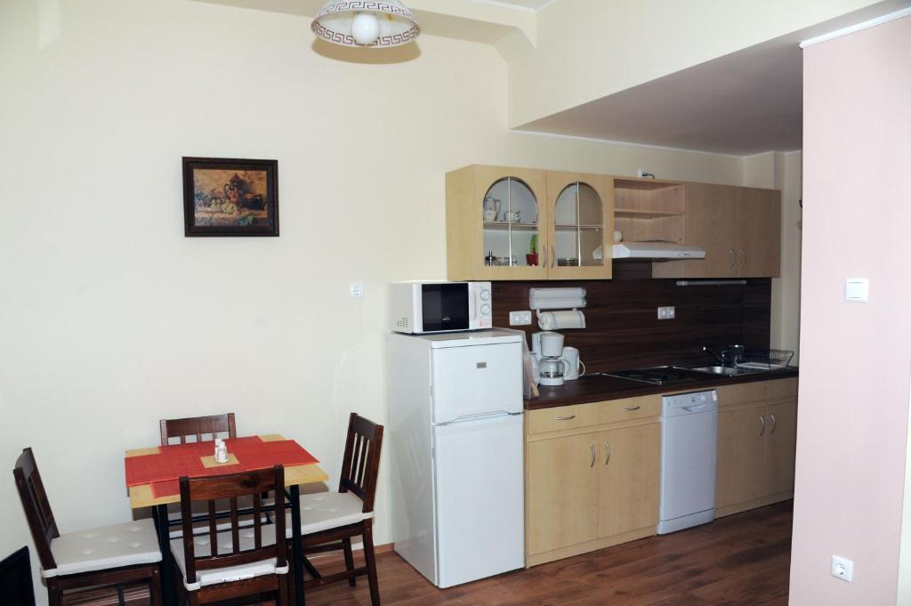 Arany Szolo Wellness Apartmanhaz Heviz Bilik gambar