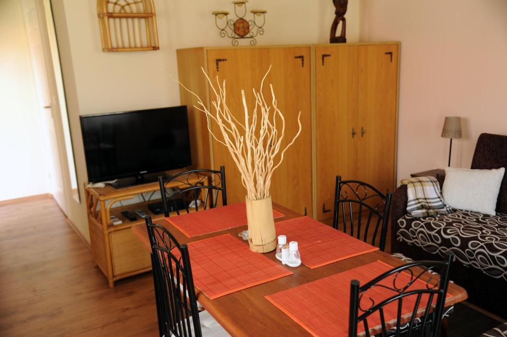 Arany Szolo Wellness Apartmanhaz Heviz Bilik gambar